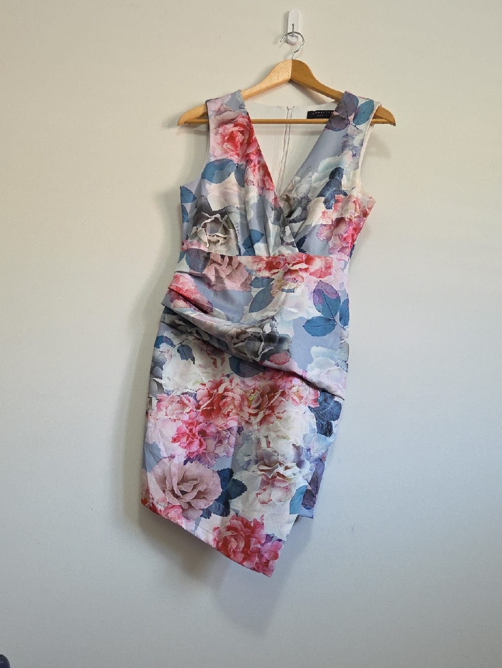 Sleeveless Floral Midi Sheath Dress in Pastel Pink & Blue